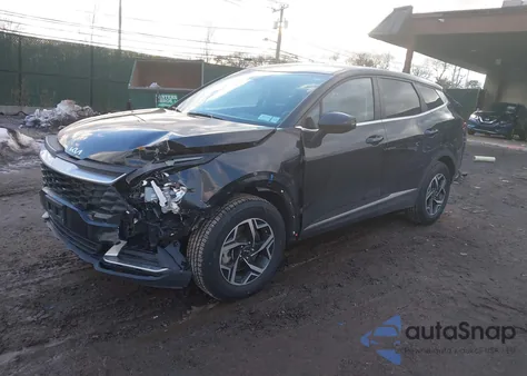 2023 Kia Sportage Lx z USA, uszkodzony, nr VIN KNDPUCAF2P7174015